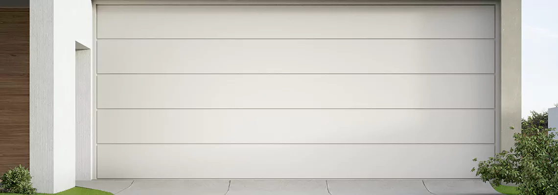 Sliding Garage Door Repair Help in Alafaya, Florida