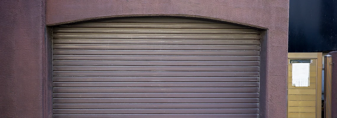 Fallen Garage Door Worn Rollers Replacement in Alafaya, Florida